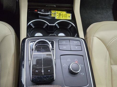 Used 2018 Mercedes-Benz GLS 450 4MATIC image 23