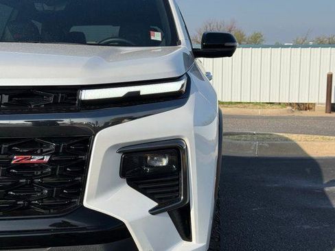 Used 2025 Chevrolet Traverse Z71 w/ Enhanced Driving Package image 6