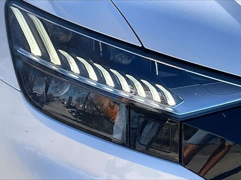 Used 2020 Audi Q8 Prestige w/ Prestige Package image 24