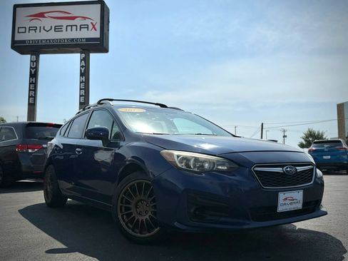 Used 2017 Subaru Impreza 2.0i Premium AWD/4WD image 1