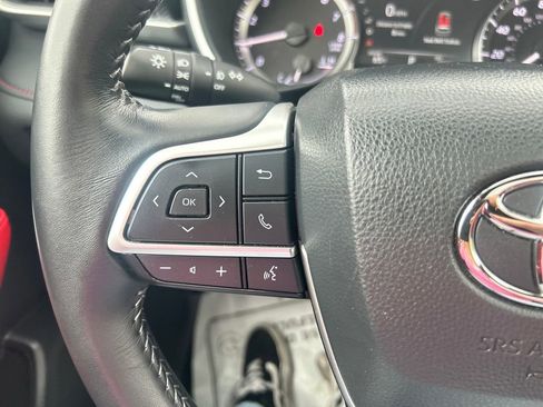 Used 2023 Toyota Highlander XSE AWD/4WD image 36