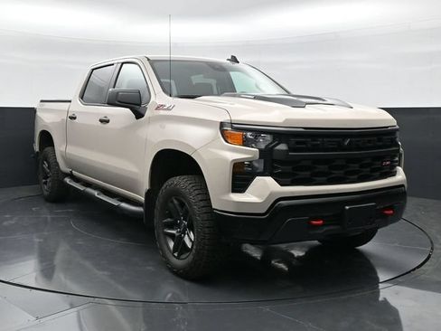 Used 2026 Chevrolet Silverado 1500 Custom Trail Boss AWD/4WD image 4