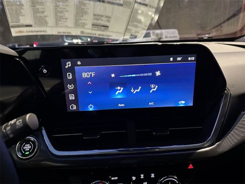 New 2026 Chevrolet Trax ACTIV image 24