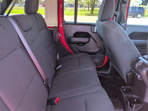 Used 2023 Jeep Wrangler Sport S image 8