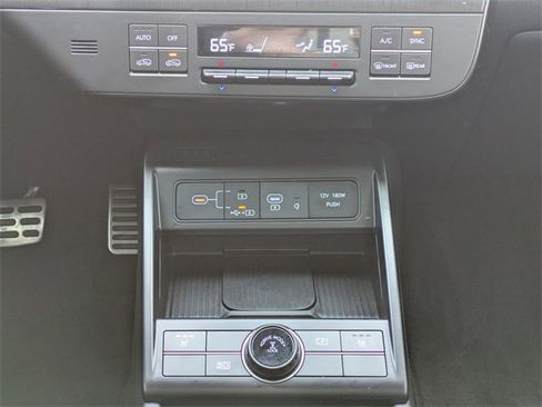 Used 2024 Hyundai Kona N Line image 17