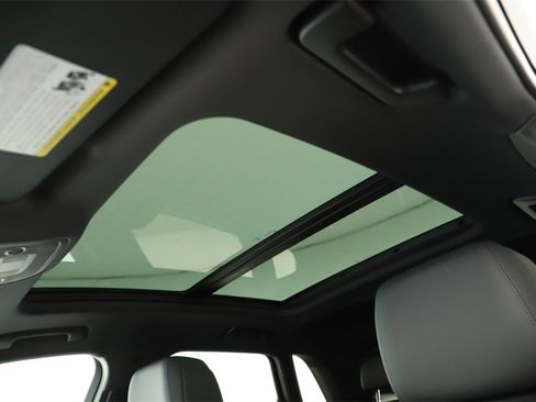 New 2025 Audi Q3 2.0T Premium image 26