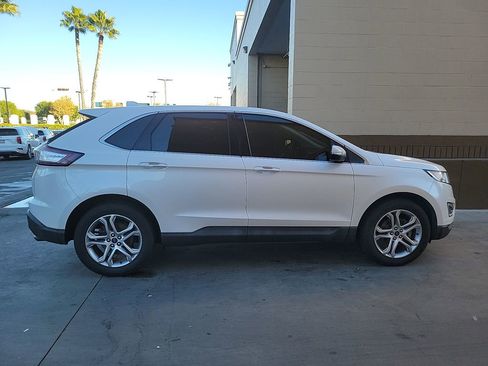 Used 2015 Ford Edge Titanium w/ Technology Package image 3