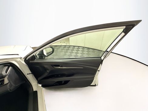 Used 2026 Toyota Camry LE FWD image 30