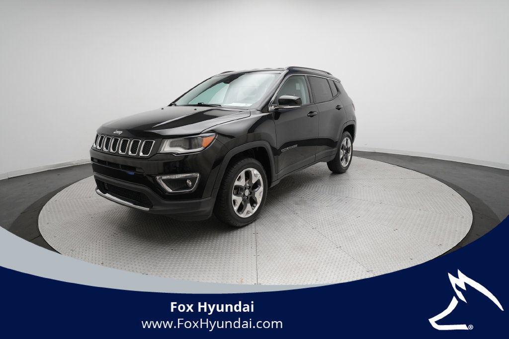 Used 2018 Jeep Compass Limited w/ Navigation Group AWD/4WD image 1