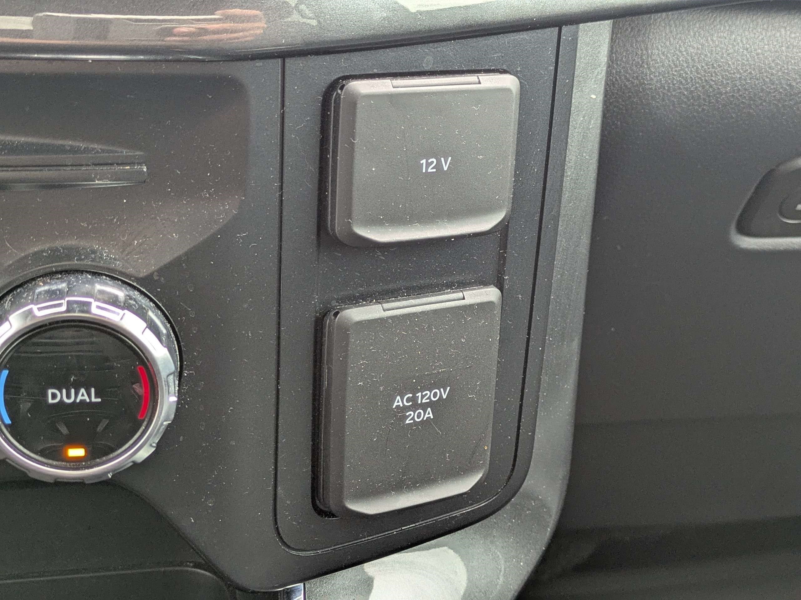 Used 2022 Ford F150 XLT w/ Equipment Group 302A High AWD/4WD image 33