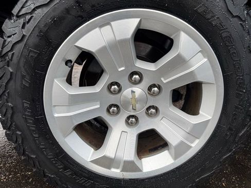 Used 2017 Chevrolet Silverado 1500 LT w/ All Star Edition image 11