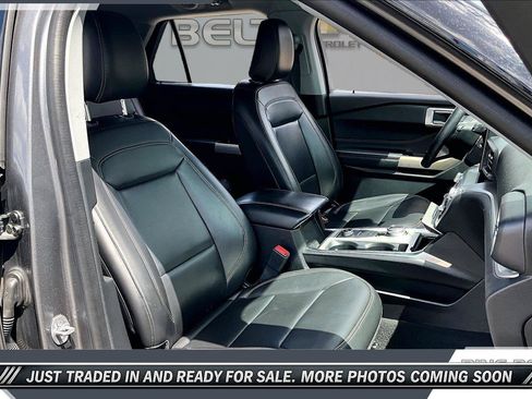 Used 2023 Ford Explorer XLT w/ Equipment Group 202A AWD/4WD image 6