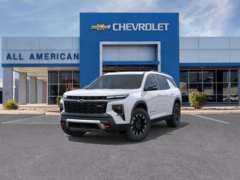 New 2026 Chevrolet Traverse Z71 w/ Driver Confidence Package AWD/4WD image 8