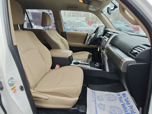 Used 2016 Toyota 4Runner SR5 image 20