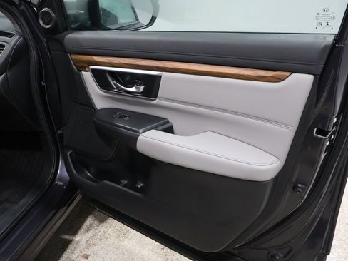 Used 2019 Honda CR-V Touring image 26