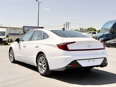 Used 2023 Hyundai Sonata SEL w/ Preferred Accessory Package FWD image 13