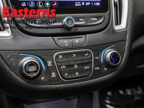 Used 2024 Chevrolet Malibu LT image 20