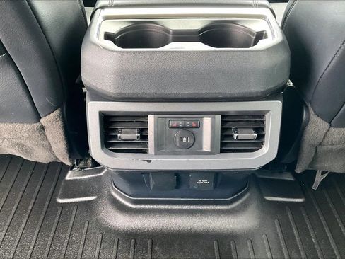 Used 2023 Ford F250 Lariat w/ Sport Appearance Package AWD/4WD image 15