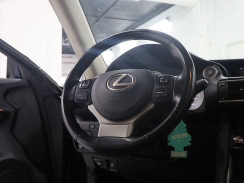 Used 2018 Lexus IS 300 AWD w/ Comfort Package image 19