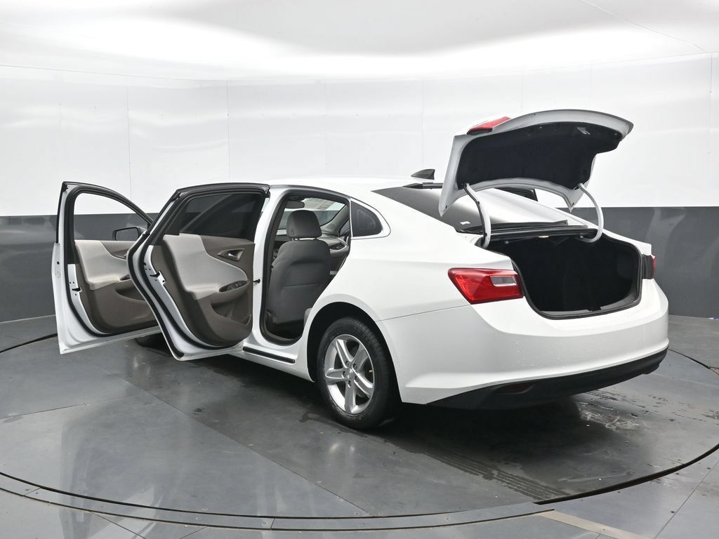 Used 2023 Chevrolet Malibu LS FWD image 46