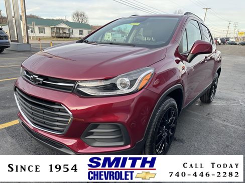 Used 2022 Chevrolet Trax LT w/ Driver Confidence Package image 1