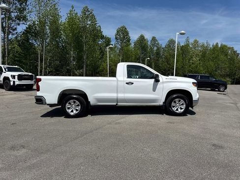 Used 2022 Chevrolet Silverado 1500 W/T RWD image 3