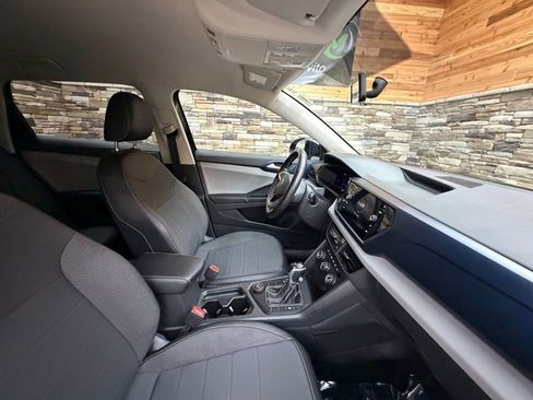 Used 2022 Volkswagen Taos SE image 14