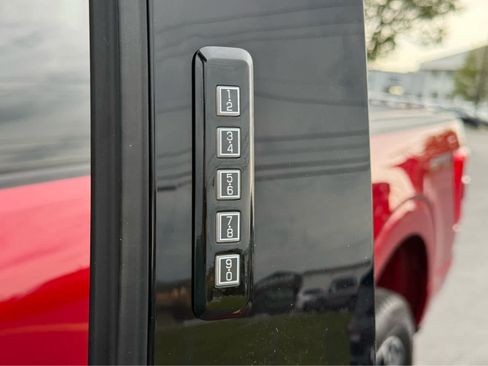 Used 2022 Ford F150 Lariat w/ Max Trailer Tow Package AWD/4WD image 11
