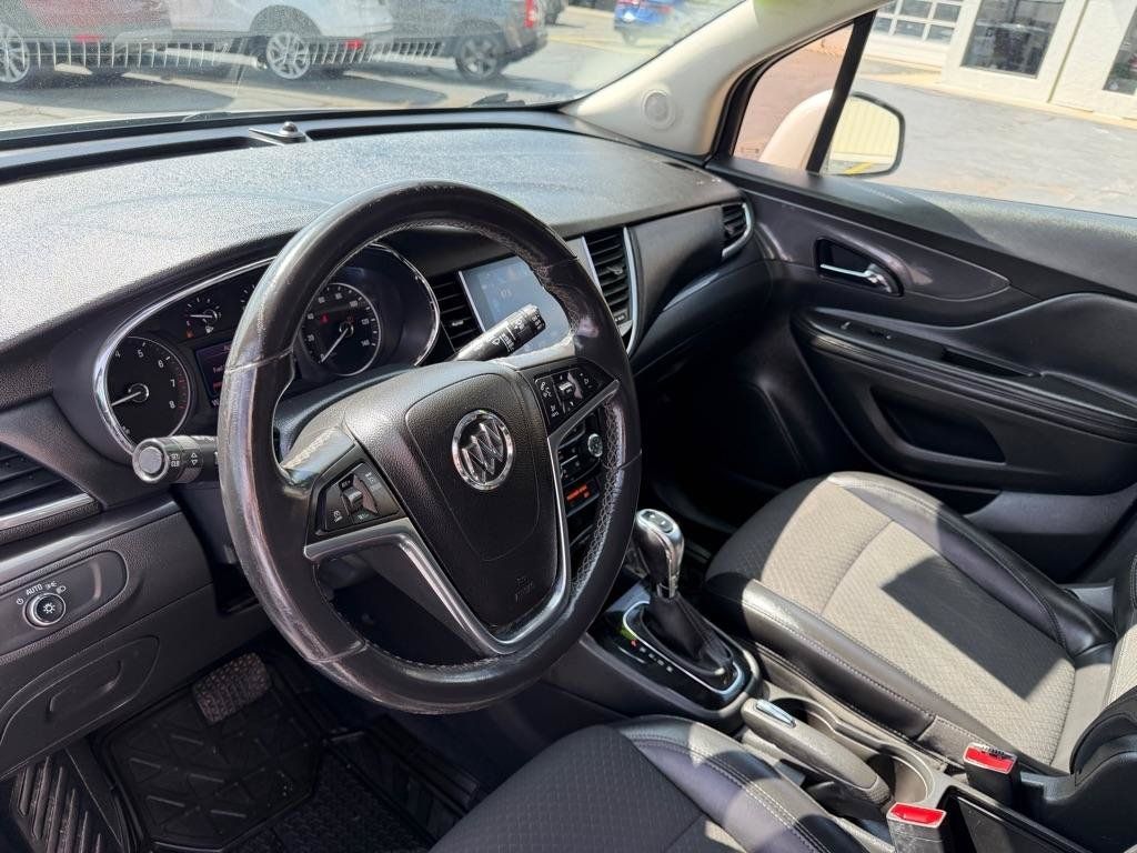 Used 2019 Buick Encore Preferred w/ LPO, Active Package FWD image 25