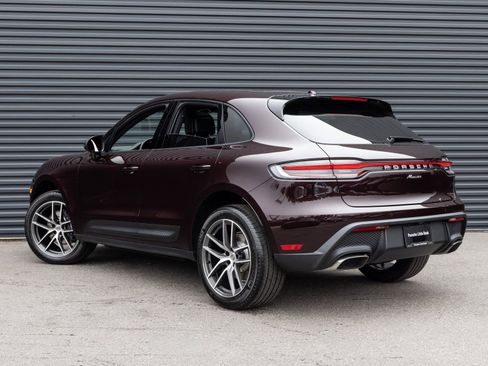 Certified 2026 Porsche Macan Base image 3