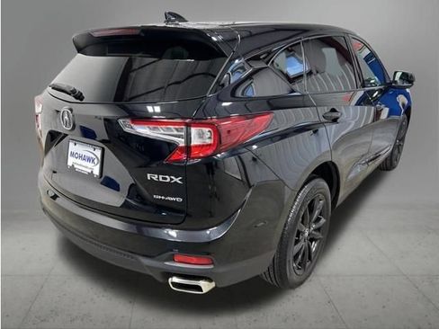 Used 2025 Acura RDX SH-AWD image 5