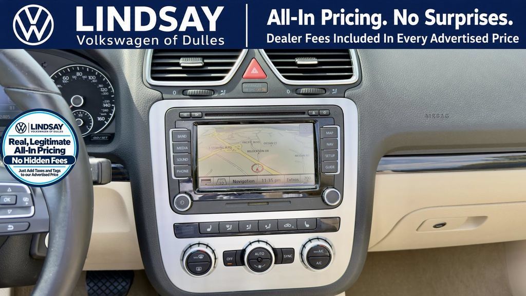 Used 2014 Volkswagen Eos Executive FWD image 17