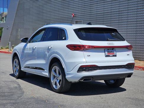 Certified 2025 Audi Q5 Premium w/ Premium Plus AWD/4WD image 9