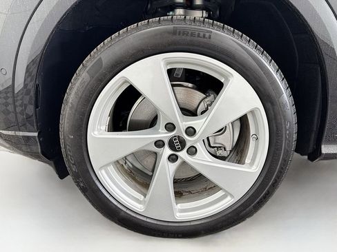 Used 2025 Audi Q5 Premium Plus w/ Premium Plus AWD/4WD image 31