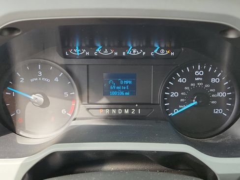 Used 2023 Ford F650 2WD Regular Cab Super Duty image 11