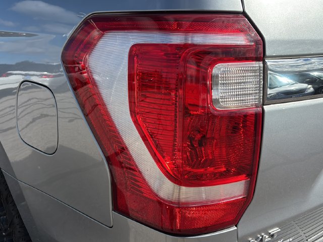 Used 2020 Ford Expedition XLT w/ Equipment Group 202A RWD image 27