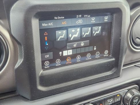 Used 2022 Jeep Wrangler Unlimited Sport AWD/4WD image 13