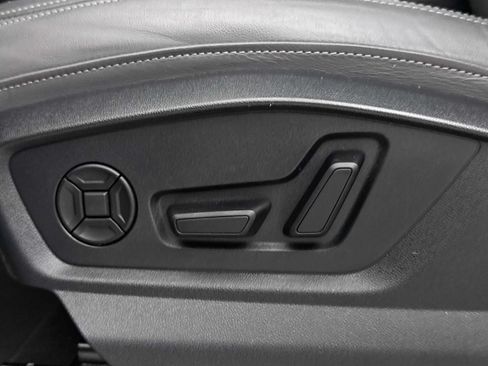 Used 2025 Audi Q7 3.0T Premium Plus AWD/4WD image 29