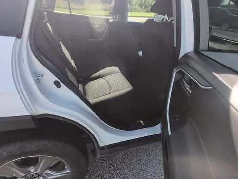 Certified 2025 Toyota RAV4 XLE FWD image 4
