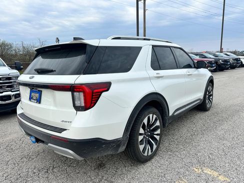 New 2026 Ford Explorer Platinum w/ LUX Leather Package AWD/4WD image 3
