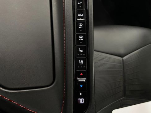 Used 2020 Chevrolet Corvette 2DR STINGRAY CPE W/3LT w/ 3LT Preferred Equipment Group image 27