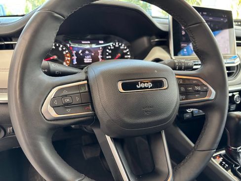 Used 2025 Jeep Compass Limited AWD/4WD image 28