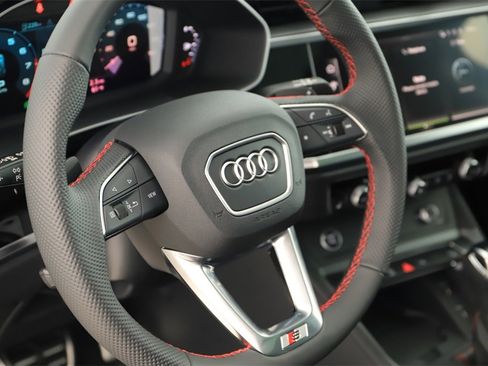 New 2025 Audi Q3 2.0T Premium Plus image 16