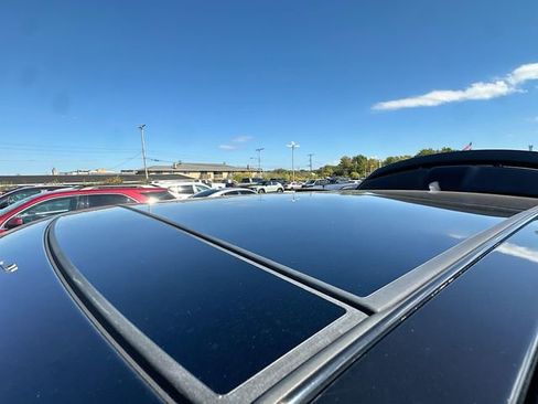 Used 2019 Land Rover Range Rover Sport HSE image 23