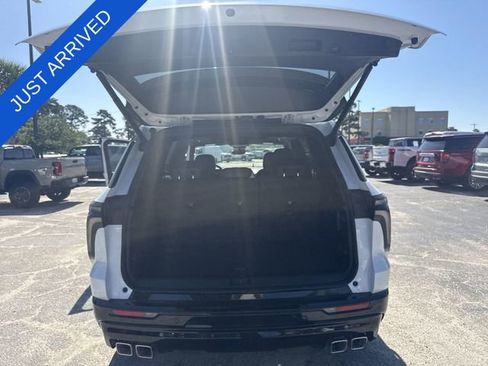 New 2026 Chevrolet Traverse High Country image 25