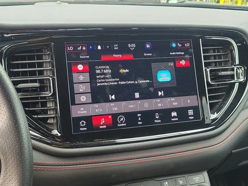 Certified 2025 Dodge Durango GT AWD/4WD image 29
