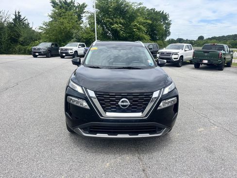 Used 2023 Nissan Rogue SL w/ SL Premium Package FWD image 2