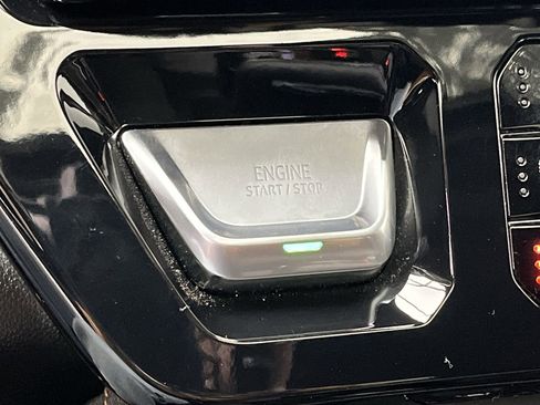 Certified 2024 GMC Sierra 1500 AT4 w/ Technology Package image 22