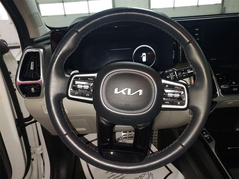 Used 2024 Kia Sorento SX Prestige image 20