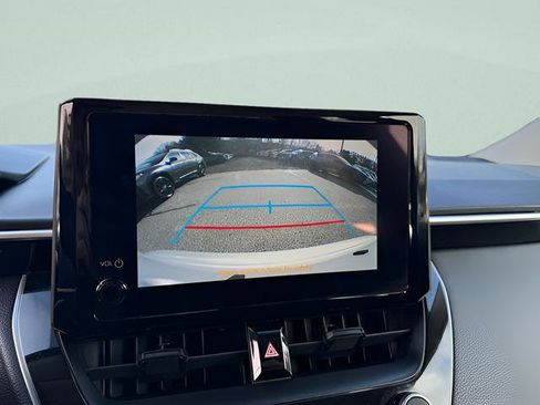Used 2024 Toyota Corolla LE FWD image 8